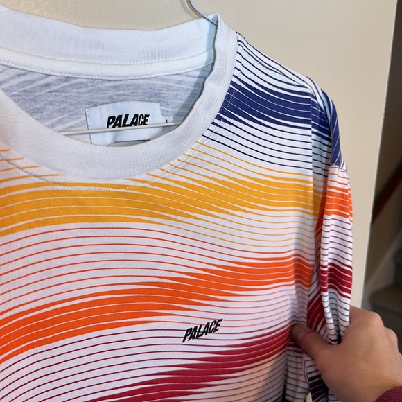 Palace 2022 T-Shirt - Picture 2 of 3